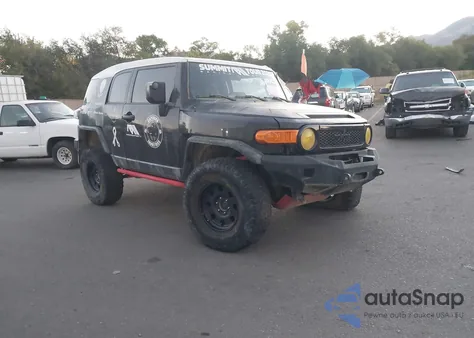 2007 Toyota Fj Cruiser from USA, damaged, VIN JTEBU11F570055412